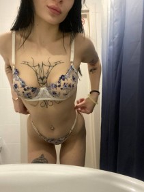 Фото проститутки Алина №2 в городе Саяногорск